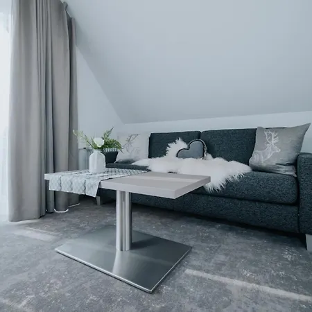 Alte Post Отель Кирхцартен